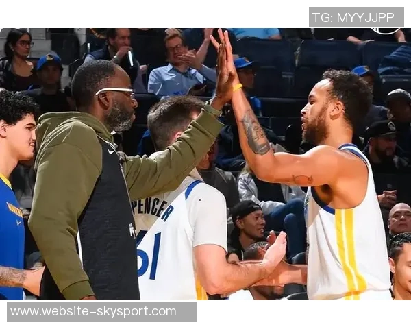 勇士与火箭激战七场精彩回顾全场录像分析与精彩瞬间重温