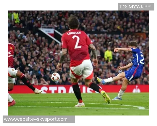 曼联对阵埃弗顿伊布精彩表现引发球迷热议与期待